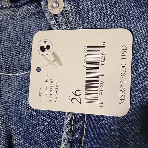 NWT-  FREE PEOPLE -Stylish Blue Frayed Hem Cropped Jeans. Sz 26 - Picture 4 of 10